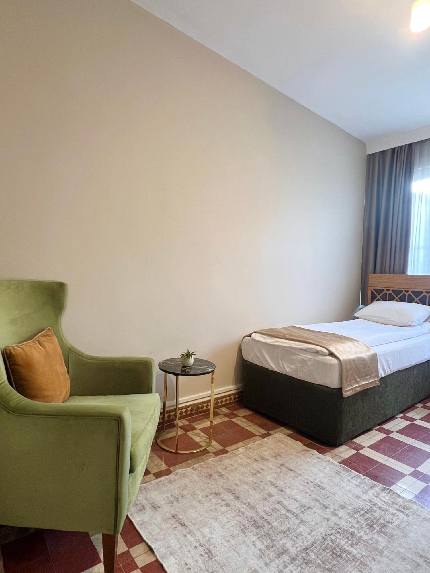 Findik Palas Otel Istanbul Exteriör bild