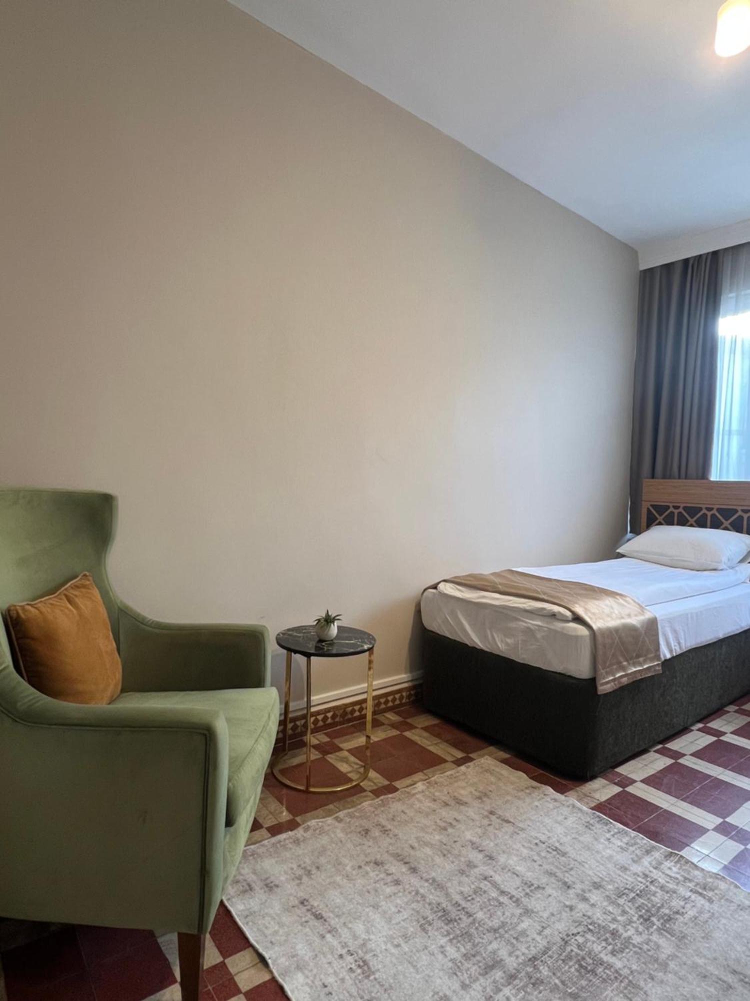 Findik Palas Otel Istanbul Exteriör bild